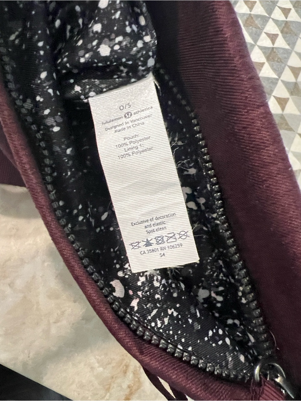 Lululemon essential yoga mat carrier & bag. NWOT - Picture 5 of 6